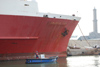 Giugno 2009 - La nave Italroro sta per essere trasferita da ponte Rubattino al Molo Duca di Galliera